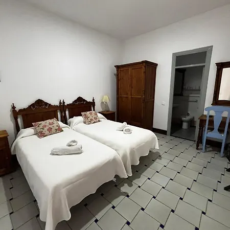 Entreolivos Hotel 2*
