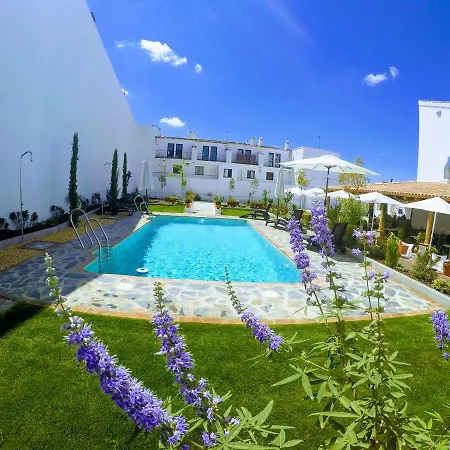 Entreolivos Hotel 2*